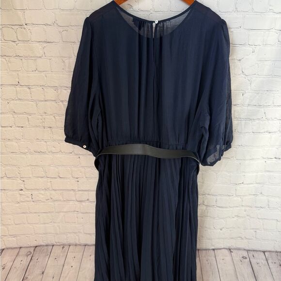 City Chic Women's Plus Size Love Pleat Elbow Sleeve Round Neckline Dress XXL - Picture 10 of 12